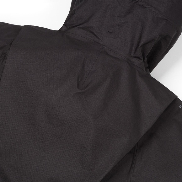 SATISFY PERTEX® 3L FLY RAIN JACKET NWT - Picture 10 of 15